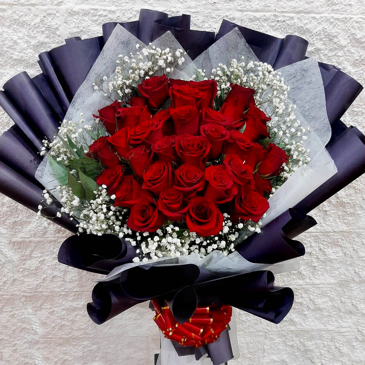 Envio y venta de flores ,rosas, plantas,arreglos florales ,regalos y desayunos a domicilio con delivery gratis en la Ciudad Autonoma de Buenos Aires y con costo de env�o en localidades del Gran Buenos Aires asi como delivery de flores y plantas a trav�s de florerias asociadas en todas las provincias de la Argentina, Buenos Aires, la Pampa, Tucuman, La Rioja, R�o Negro, Entre Rios, Corrientes, Misiones, Neuquen, Chubut, Tierra del Fuego, Santa Cruz, San Luis, Mendoza, Cordoba, Jujuy, Formosa, Santiago del Estero, Salta, Chaco, Catamarca ,San Juan, y ademas realizamos el delivery de flores ,coronas,palmas , plantas y regalos a todas las ciudades de Argentina, Mar del Plata, C�rdoba, Buenos Aires, con cargo en Santa Rosa, La Plata, Bella Vista, Neuquen, Pilar, Paran�, Posadas, Resistencia, Cipolleti y mas de 300 ciudades y localidades en todo el territorio de nuestro pa�s, asi como tambien tenemos la posibilidad de enviar flores a casi todo el mundo en cuestion de horas
